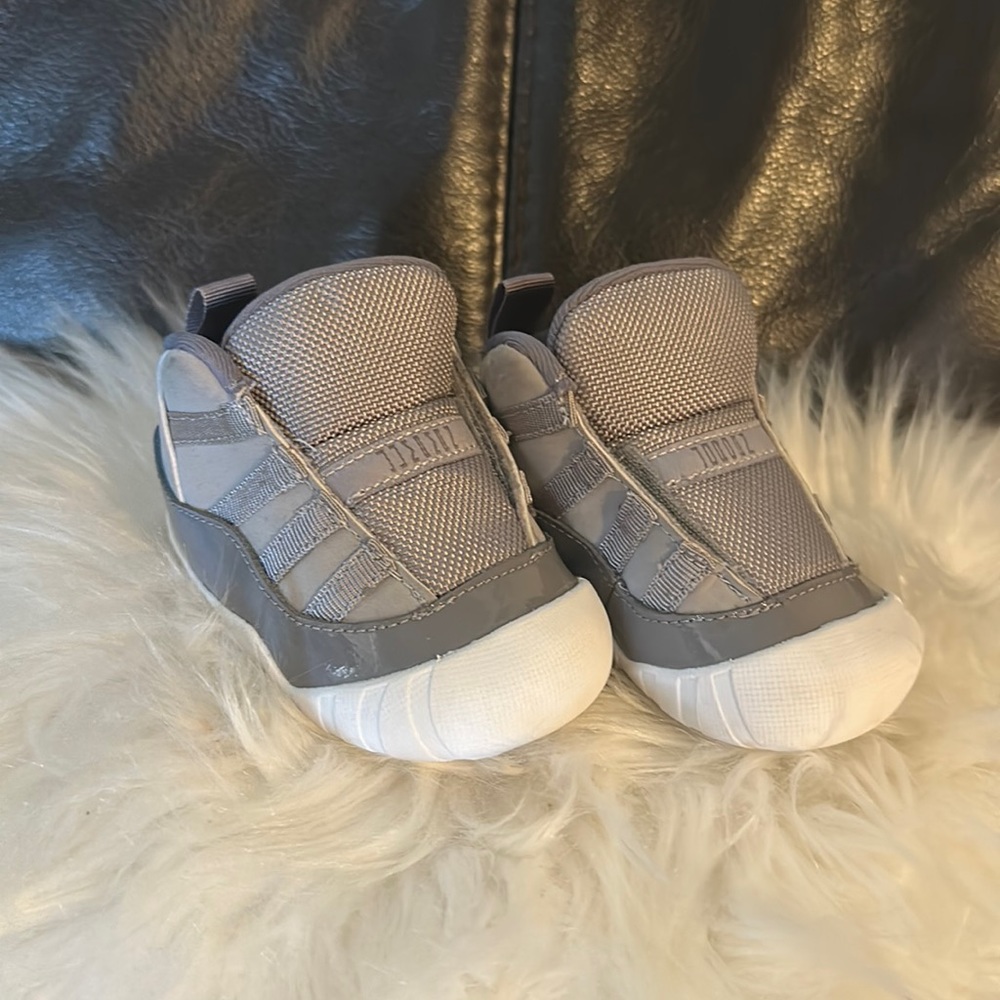 Air Jordan 11 Retro CB Cool Grey